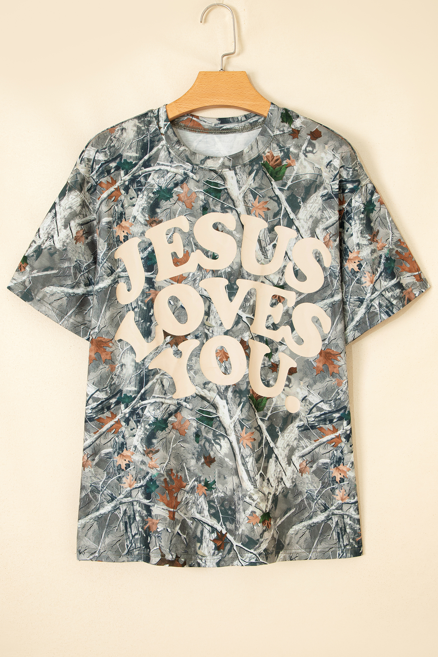 Beige Camo Woodland LOVE LIKE JESUS Casual Tee - Imagen 3