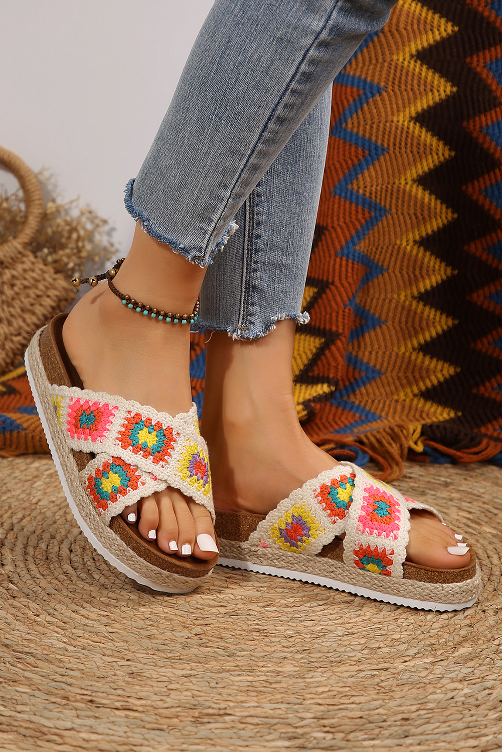 White Geometric Woven Crisscross Strap Platform Slippers - Imagen 5
