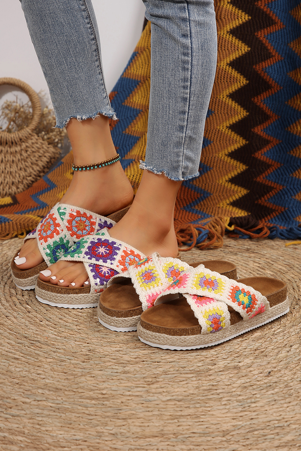White Geometric Woven Crisscross Strap Platform Slippers - Imagen 8