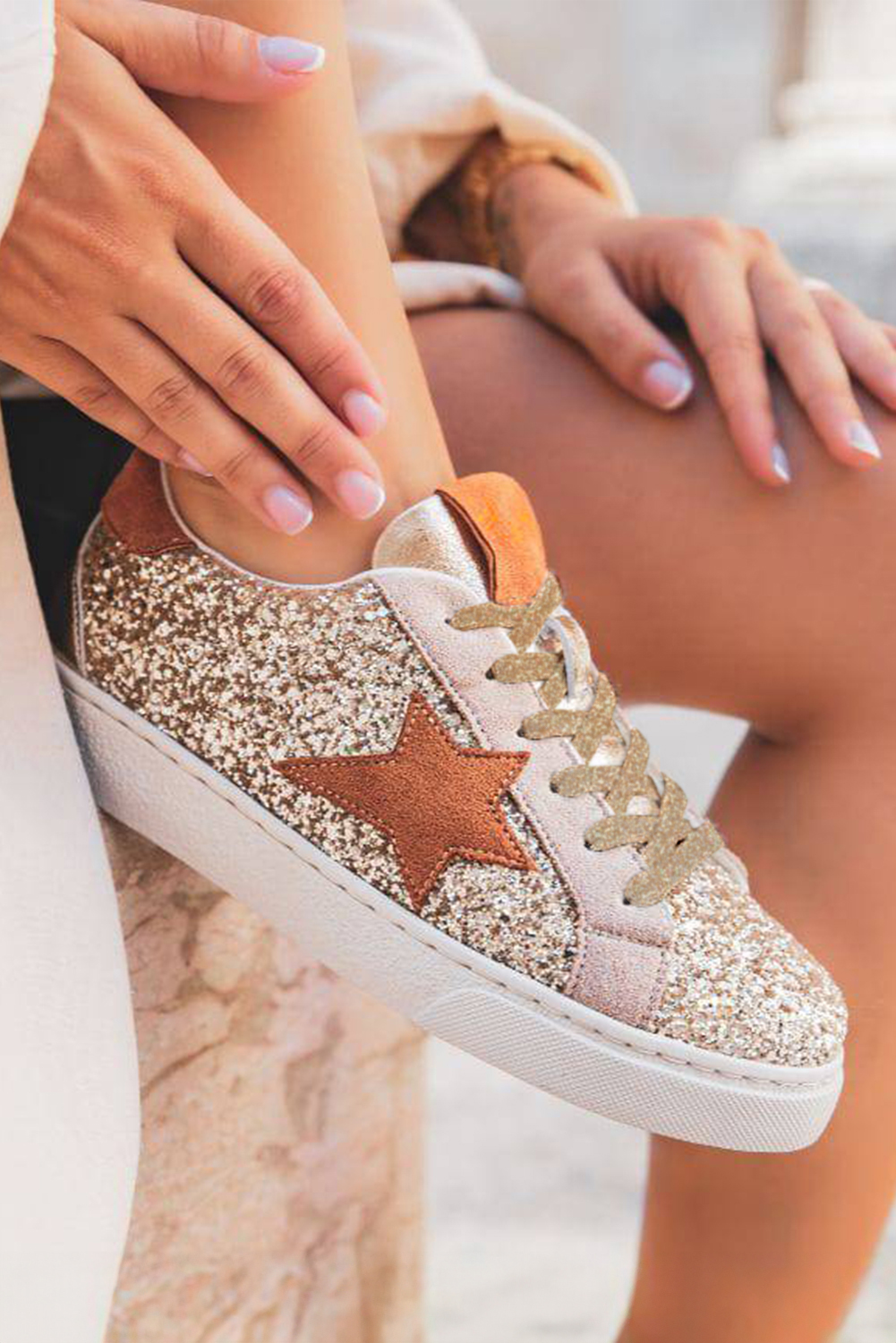 Gold Star Patchwork Sequined Lace-up Sneakers - Imagen 2