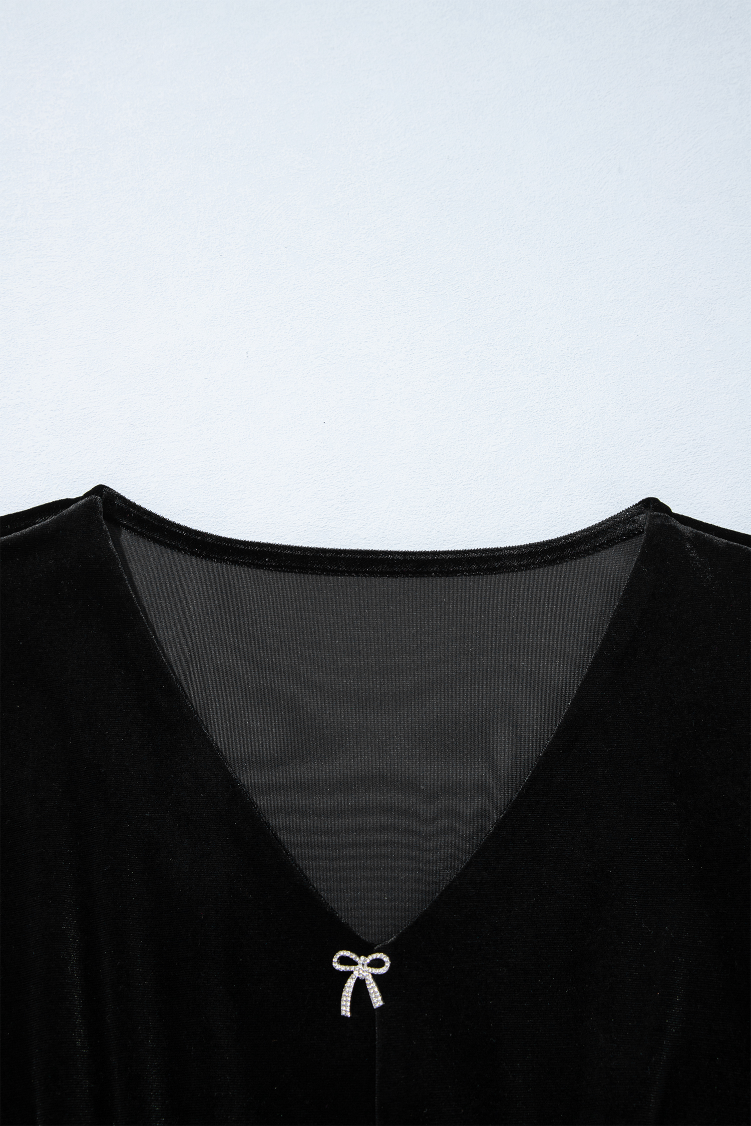 Black V Neck Bow Decoration Peplum Hem Shift Silhouette Short Sleeve Blouse - Image 9