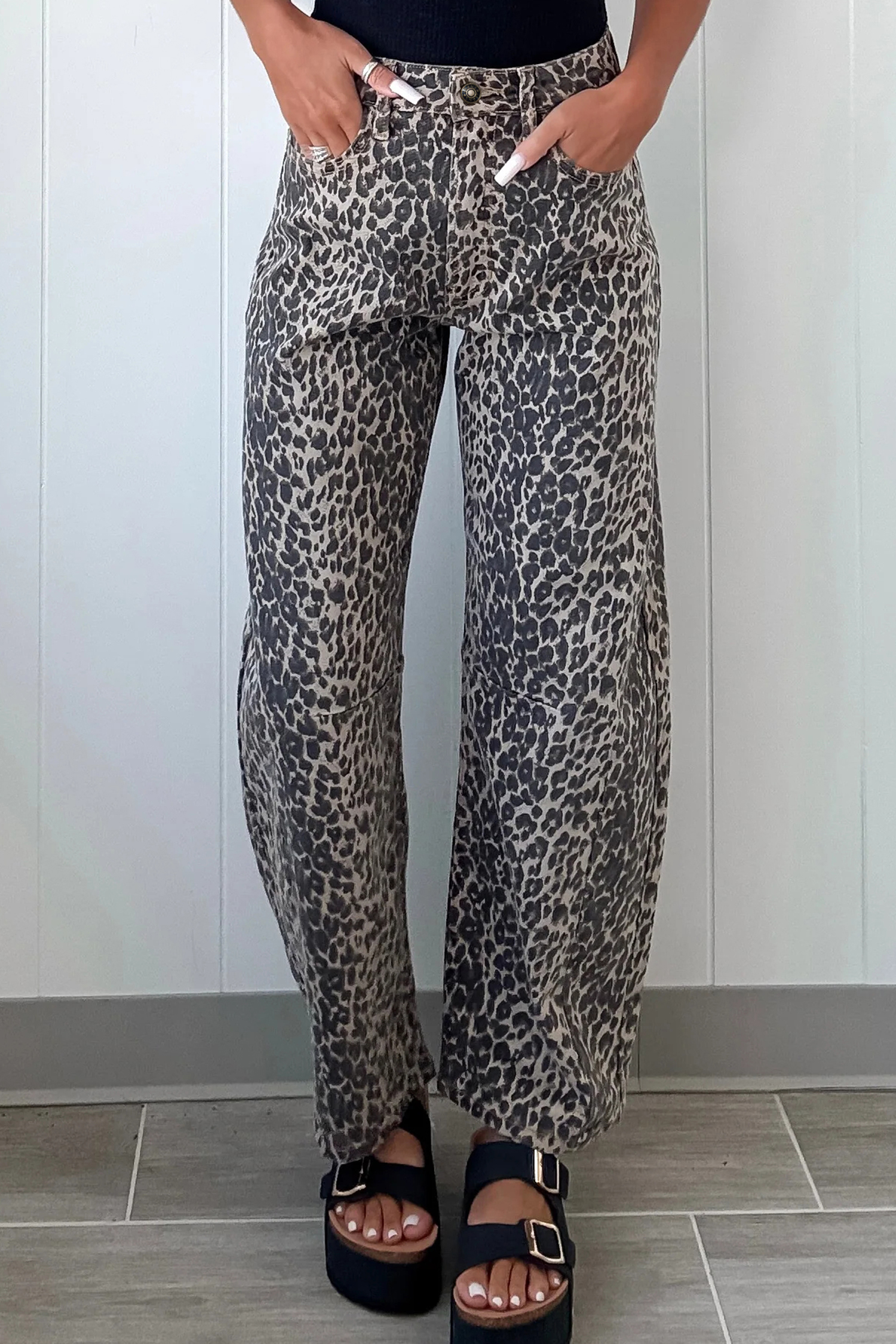 Black Leopard Print High Waist Barrel Jeans - Image 4
