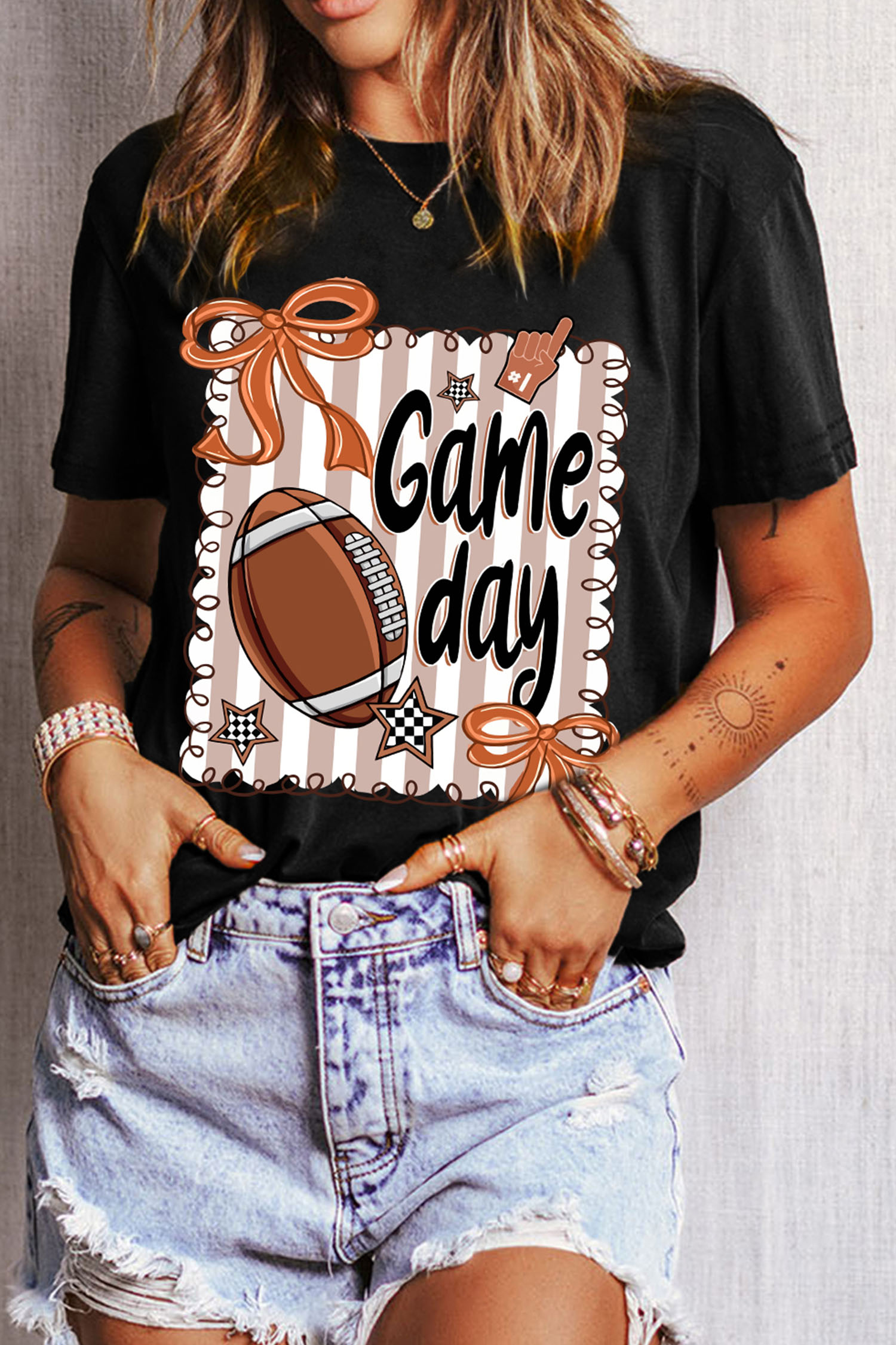 Black Casual Game Day Football Striped Tee - Imagen 8