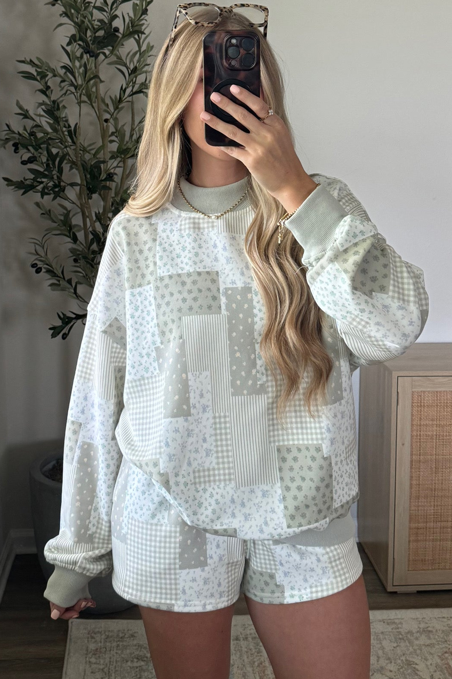 Sky Blue Patchwork Floral Print Drop Shoulder Baggy Pullover Drawstring Shorts Set - Image 9