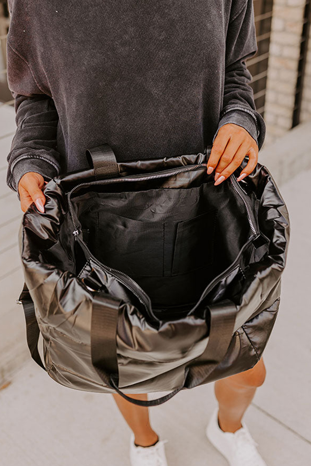Black Solid Zipper Puffer Large Tote Bag - Image 6