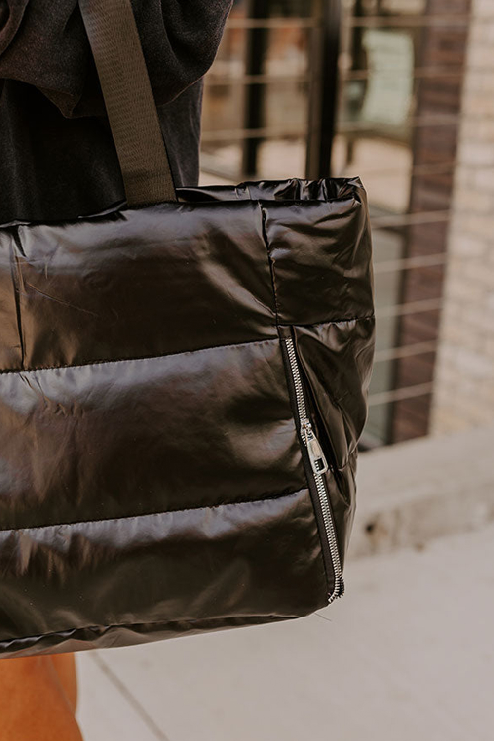 Black Solid Zipper Puffer Large Tote Bag - Image 8